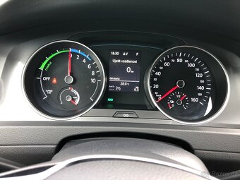 Volkswagen e-Golf 85 KW Plně elektrický - 9