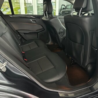 Mercedes-Benz Třídy E,  2.2 Diesel 6-MT Ojeté, 8/2010, 305 2 - 9