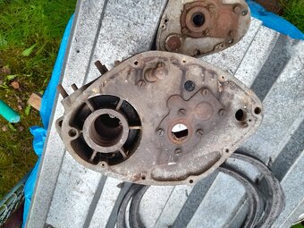 Ogar,sedlo,nadrž.kola karburace,mlhovky nejsou. - 9