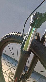 ROCKRIDER EXPL520 - 9