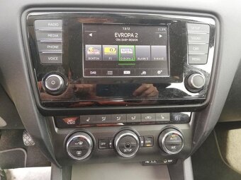 Škoda Octavia 3 1.6 tdi 81kw Green line 126 tis km - 9