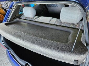 Toyota Corolla E11 HB interiér - 9