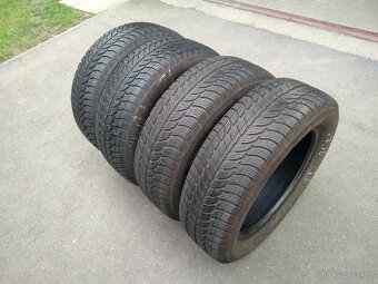 Prodám zimní gumy Sava eskimo 185/60 R15 DOT 3323 - 9