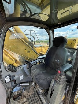 Pásové rypadlo NEW HOLLAND E135SR - 1ES, r.v. 2008, 15,4t - 9