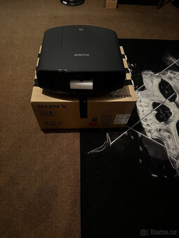 Sony VPL VW 270ES černý s novou lampou - 9