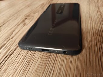 Xiaomi Redmi 8 LTE-6,22"IPS/4GB RAM/ 64GB cerna - 9