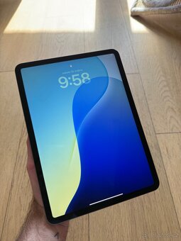 iPad Pro 11” 2020 256GB + Magic Keybord - 9