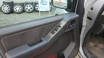 NISSAN PATHFINDER 2,5 DCI - 9