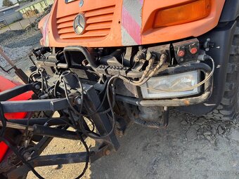 UNIMOG U300 sklapač 4x4 + zimná výbava - 9