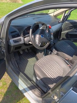 Prodám fiat grande punto 1.2 48KW. rok - 2006 - 9