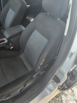 Ford Mondeo MK4 - 9