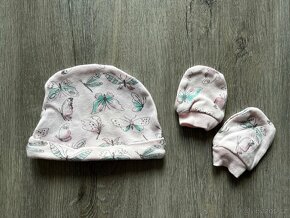 Dívčí novorozenecké oblečení 0-3 měsíce 17 kusů - 9