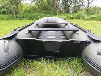 Clun Nash 320 s lamelovou podlahou NOVY - 9
