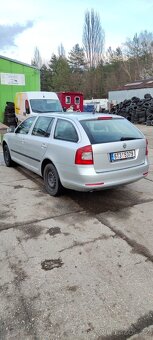 ŠKODA OCTAVIA 1.6 MPI - 9