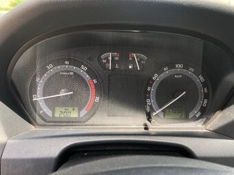 Škoda Fabia Combi 1.2HTP Klimatizace, ASR - 9