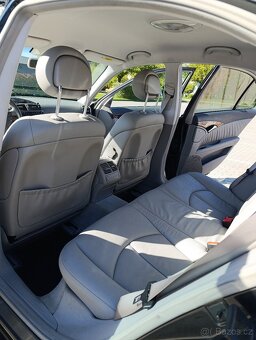 MERCEDES-BENZ E 2.2 CDi Elegance - 9