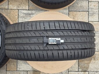 alu TOMASON TN16 8x18" 5x114,3 ET40 s pneu 225/40 R18 - 9