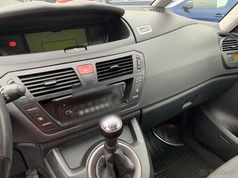 Citroën C4 Picasso 1.6i , 88 kW benzín, 2010 - 9
