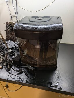 Prodám malé akvarium Invital s vybavením - 9