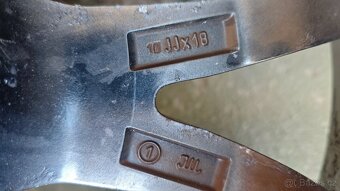 Raritní AEZ ZEUS 5x112 r18 - 9