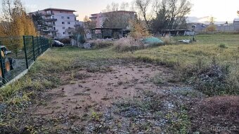Prodej stavebního pozemku 2950 m² - 9