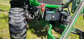 Traktor John Deere 2320 - 9