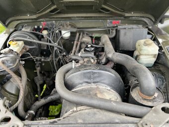 Land Rover Defender 90 - 9