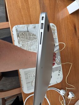 MacBook Air 13-inch, 2017 - 9