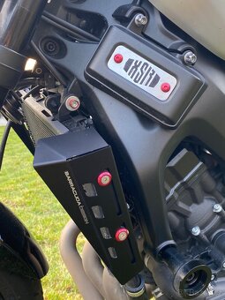Yamaha XSR 900 (mt-09) - 2016 - 9