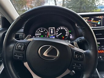Lexus IS300h, 2018, 2.5 Hybrid 164 kW, 140t. km – TOP výbava - 9