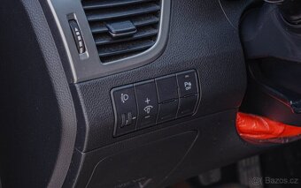 Hyundai i30 1.6 CRDi - 9