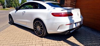 Mercedes E coupé AMG 400 245 kw rv 2018 výměna možná - 9