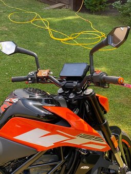 KTM Duke 125 (AKRAPOVIČ) - 9