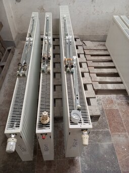 použité plechové radiátory - 9