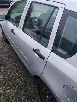 Prodám Mazda 2, r.v. 2005, nová STK - 9