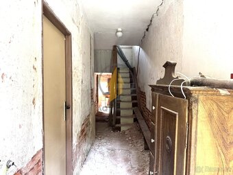 Prodej rodinného domu se zahradou o celkové ploše 240 m² v o - 9