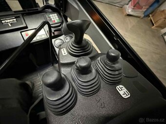 Toyota Dieselový VZV 52-8FDF20 zánovní 1035mth - 9