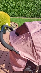 Sportovní kočárek - 9