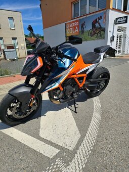 KTM 1290 Super Duke RR - 9