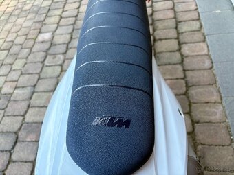 Prodám KTM SX-F 350,r.v.2021,118mth,koupena v ČR - 9
