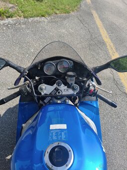 Kawasaki zx9r - 9