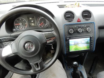 VW Caddy Maxi 1,6 tdi/75kW - 9