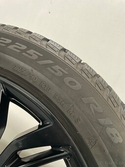 Orig zimní BMW X1 F48 X2 F39 style 566 + 225/50/18 - 9