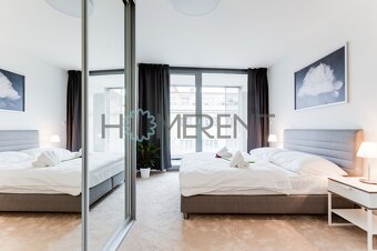 Stylový a prostorný byt 4+kk s panoramatickou lodžií, Praha  - 9