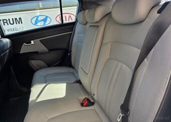 Kia Sportage 1.7-PREMIUM-NAVI-1.maj.-KŮŽE - 9