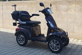Invalidní elektrický vozík VISTA QUATER I - 9