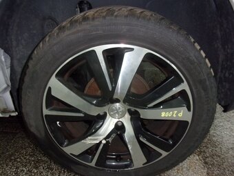 Peugeot 2008 1,6 e-HDi 115 - 9