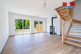 Prodej nájemního domu, 249 m², Černá v Pošumaví, ul. Bližná - 9