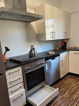 Krémová moderní kuchyně MARGOT - 9