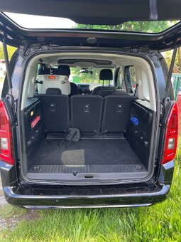 Opel combo 1.5 - 9